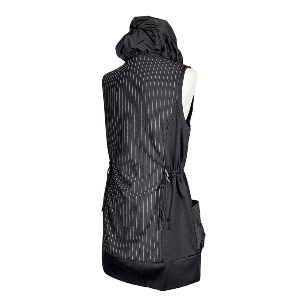 Women's Pinstripe Vest Black by Reina Lee Zipper Size M NWT - Picture 6 of 9